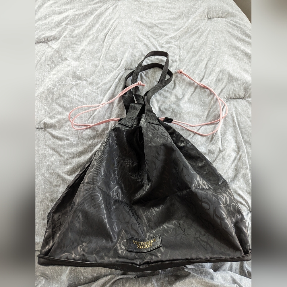 Collapsible Victoria's Secret bag